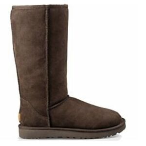 Ugg Australia classic tall boots winter cozy fur sz 7 shoes